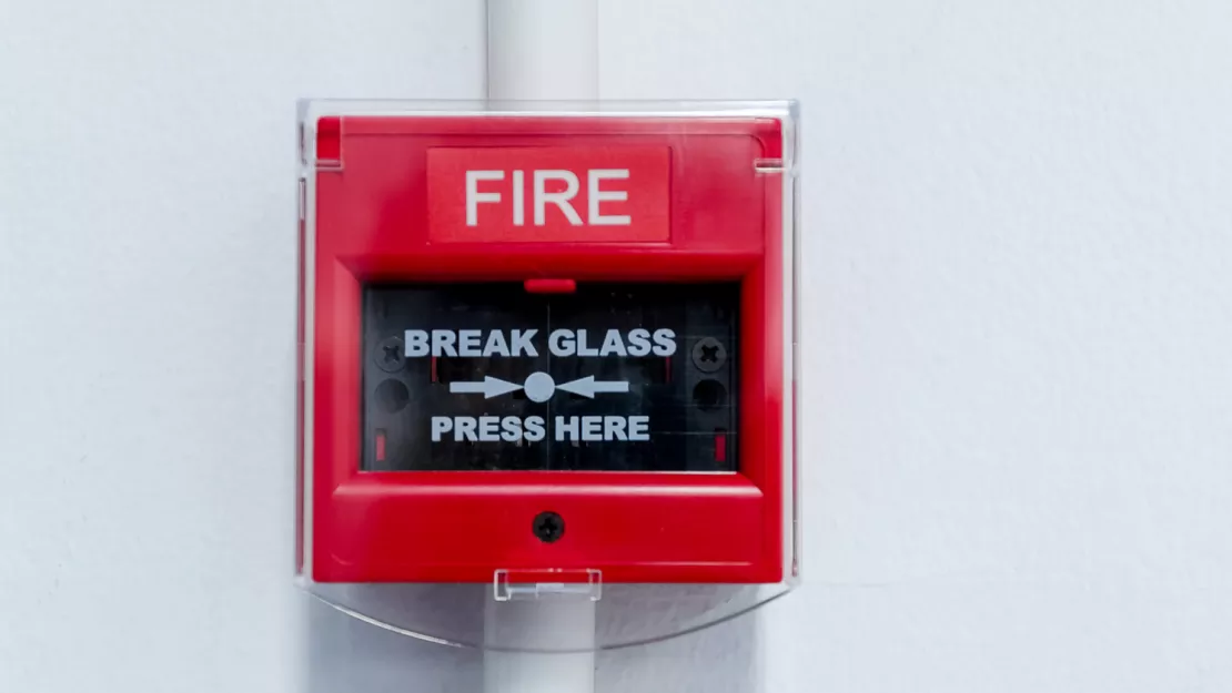 Fire Safety Automatic Vs Manual Fire Alarm Systems Securitas Technology 